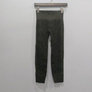 Lululemon Ebb to Street Gator Green Seamless Leggings Size 4